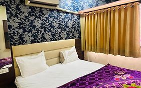 Hotel Greenwood Ahmedabad 3* India